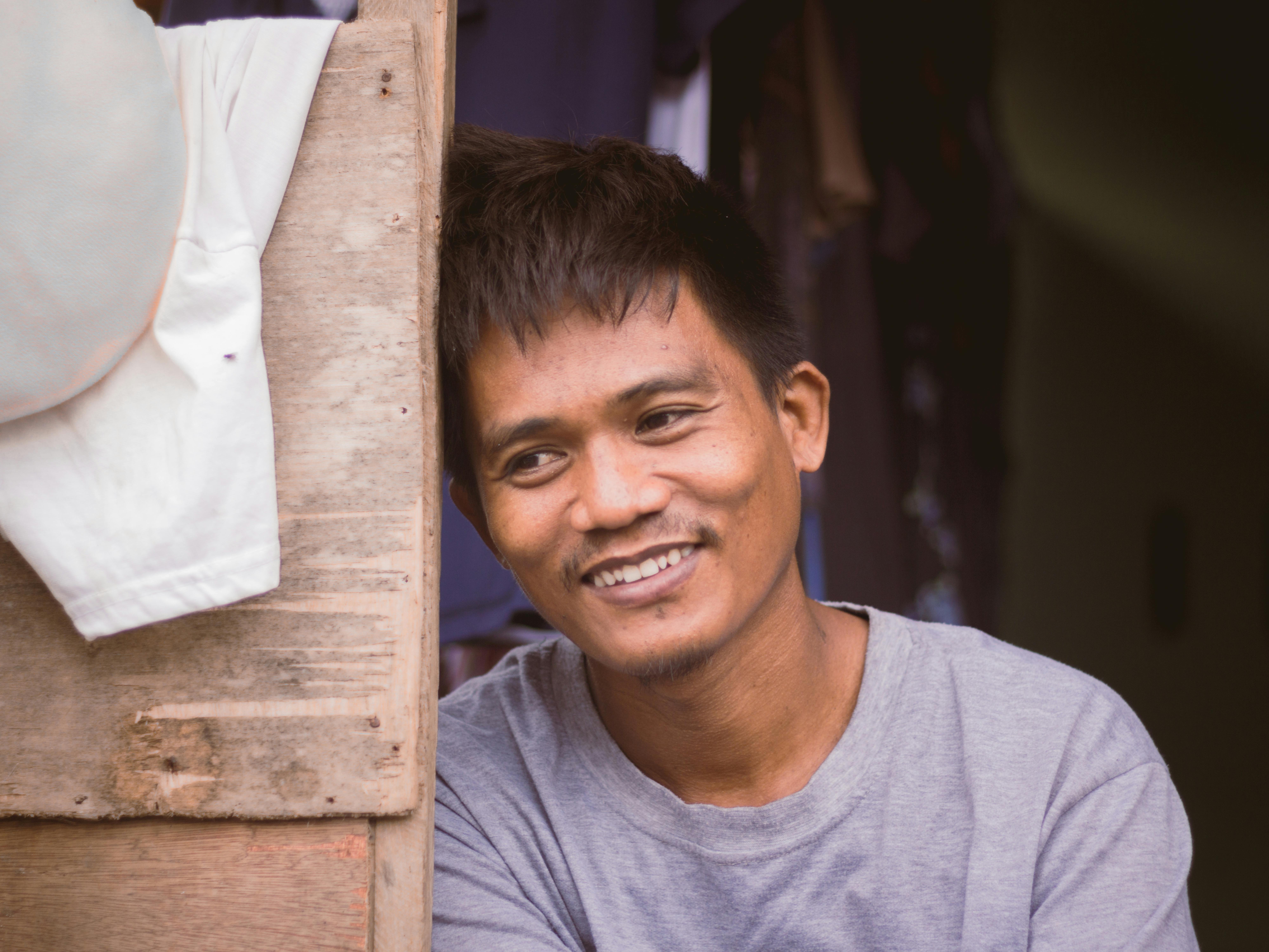 Moshi Moshi upbeat on lifestyle shopping — Photo by RENDAN CATIPAY on Pexels