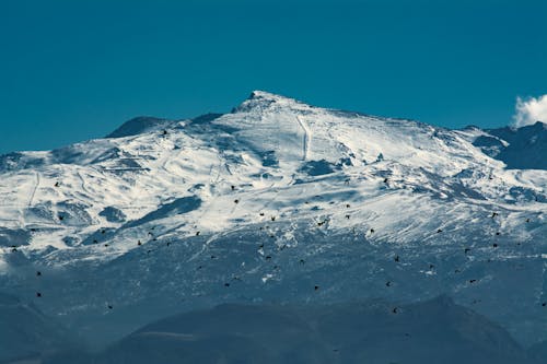 Foto profissional grátis de coberto de neve, inverno, montanha