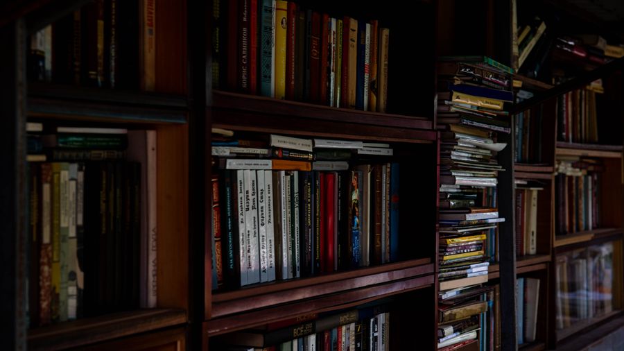What to Look for in a Coin Reference Book Before You Buy It