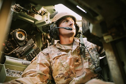 군대, 남자, 보고 있는의 무료 스톡 사진