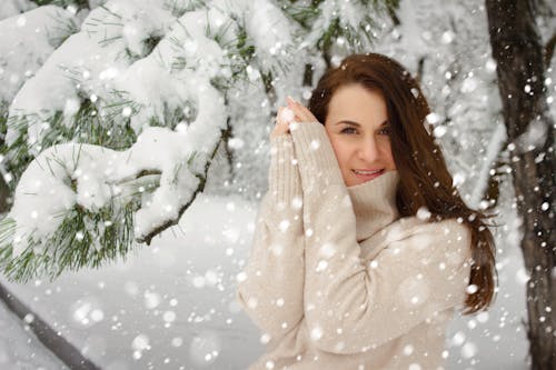 Free Photos gratuites de couvert de neige, expression du visage, femme Stock Photo