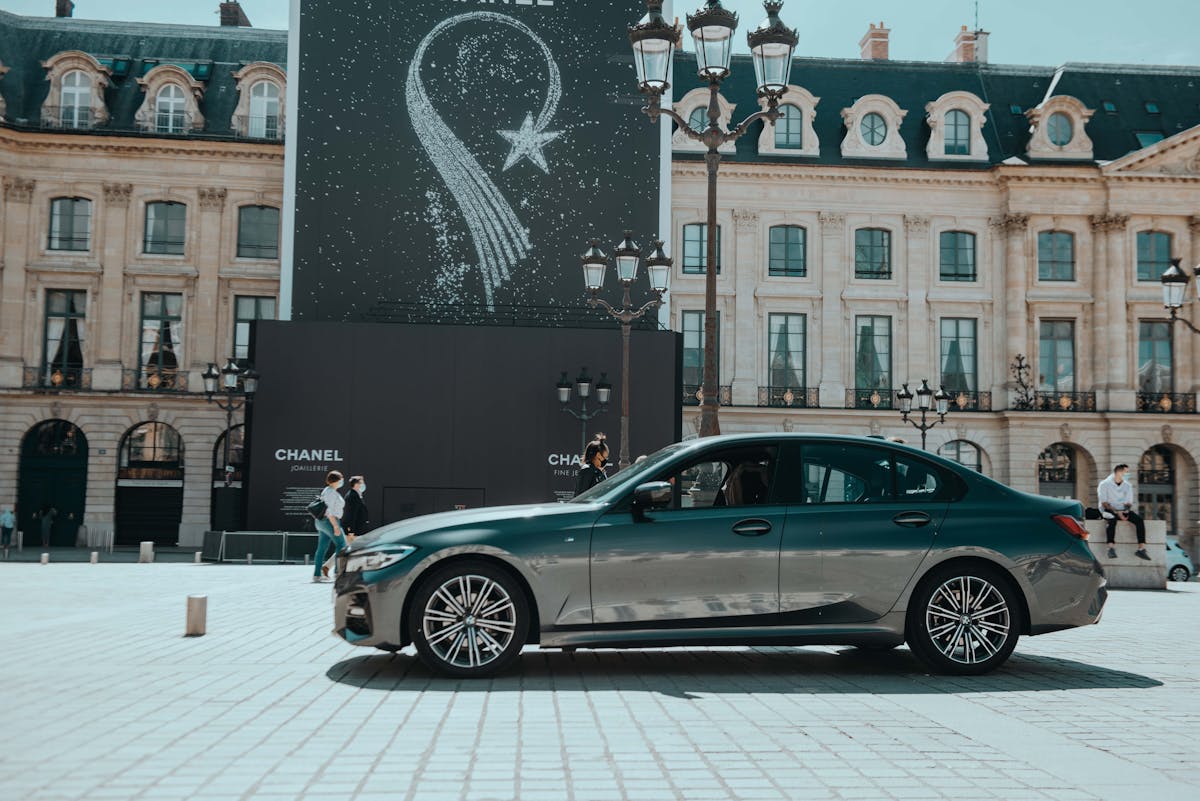 Réduire sa prime d'assurance VTC — 5 stratégies pour économiser jusqu'à 30%