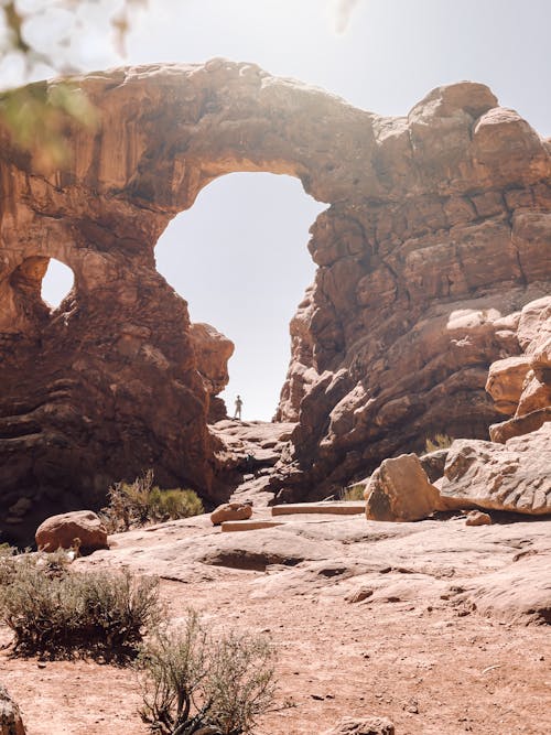 Fotobanka s bezplatnými fotkami na tému biela obloha, geologický útvar, Národný park Arches