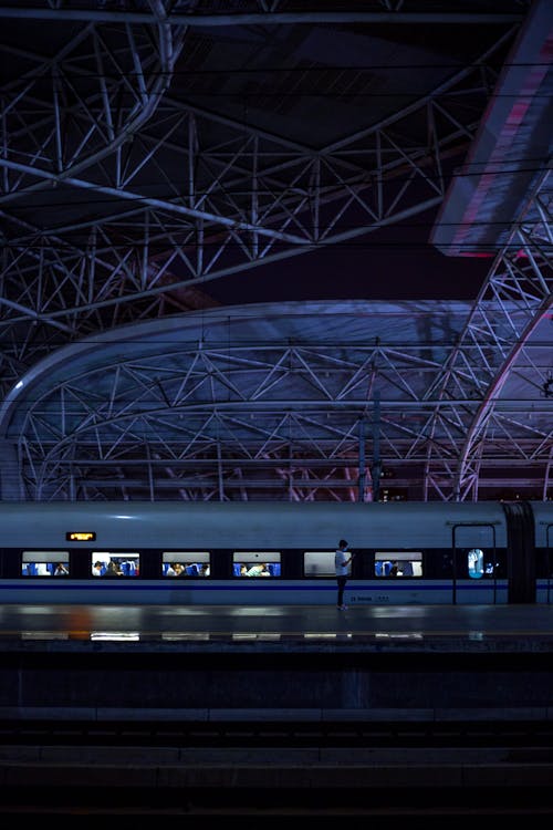 無料 交通機関, 列車, 動きが速いの無料の写真素材 写真素材