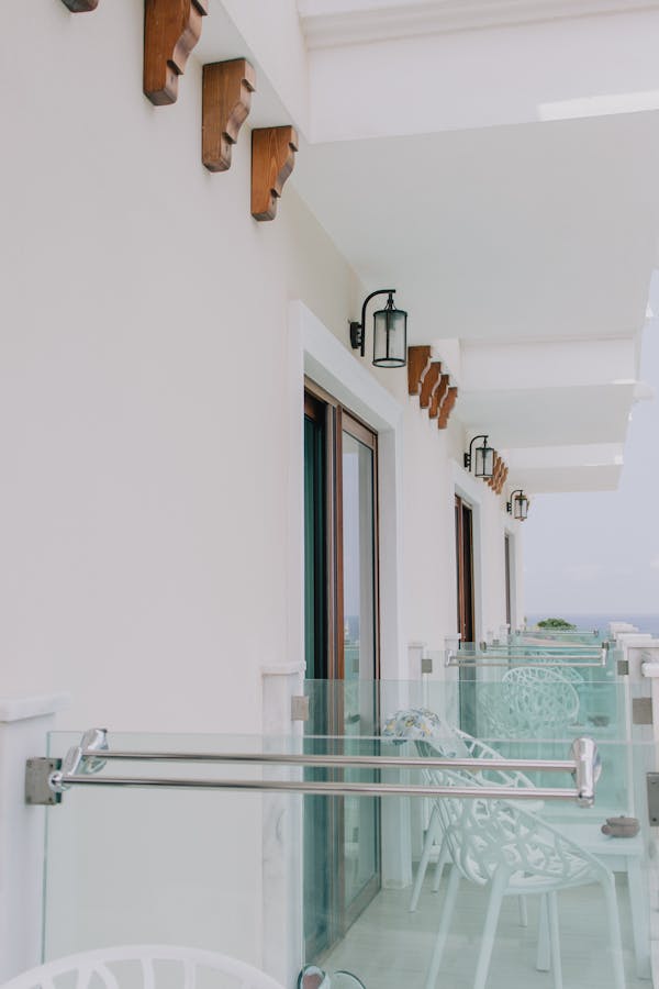 Sonra — giyotin / dikey cam cephe