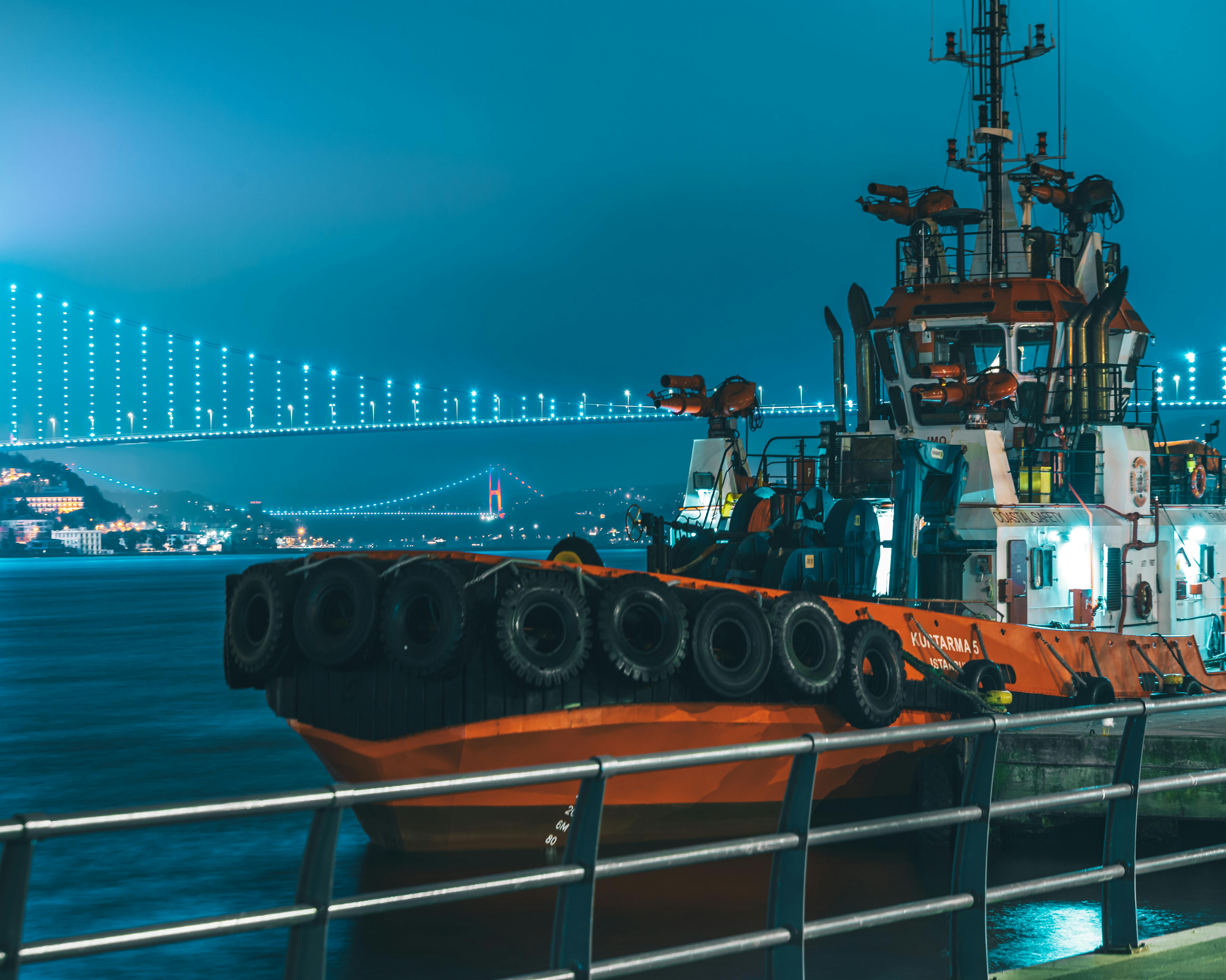 Ázsiai országok már megállapodtak Iránnal a Hormuz-szoros használatáról