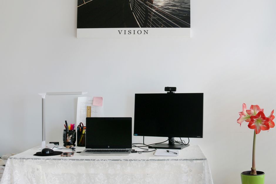 4K monitor home office review sharp text editor tip