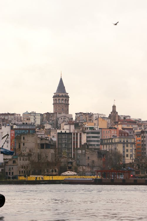 binalar, boğaz, dikey atış içeren Ücretsiz stok fotoğraf