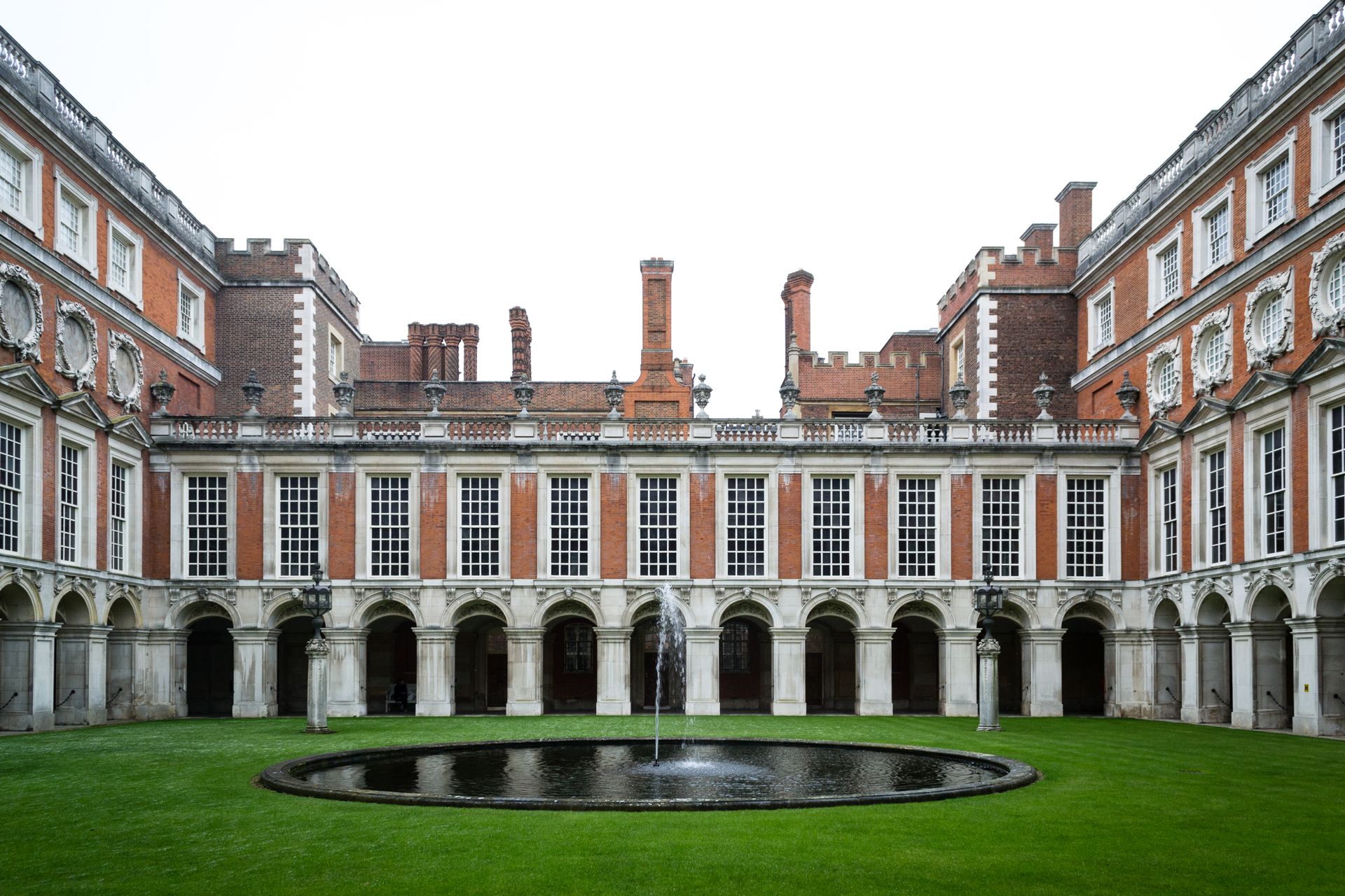 Hampton Court Palace Garden with Fountain