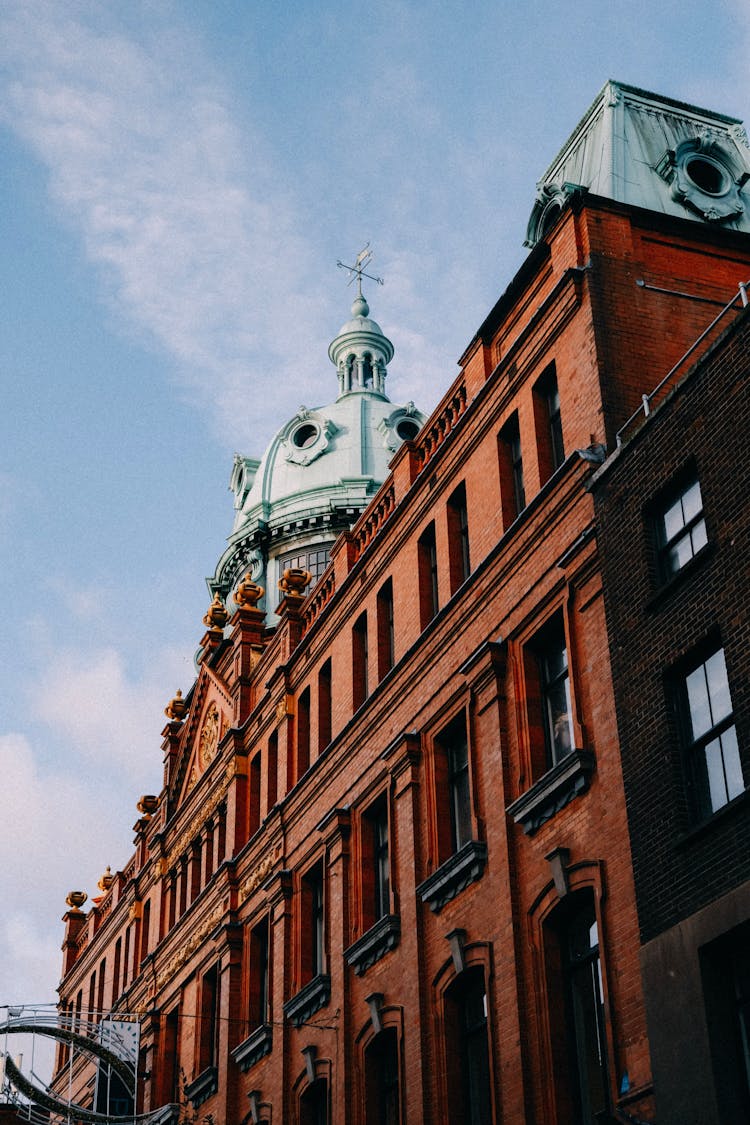 Building Exterior In Dublin