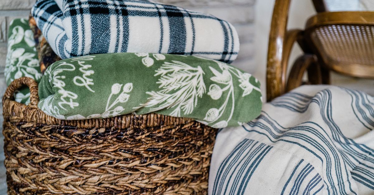 10 Essential Elements for a Cozy Home Decor