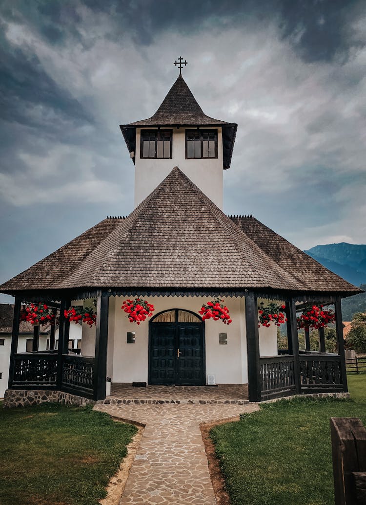 Manastirea Bran In Romania