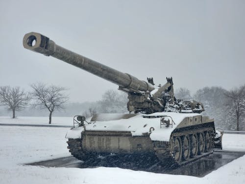 Free 

A Tank during Winter Stock Photo