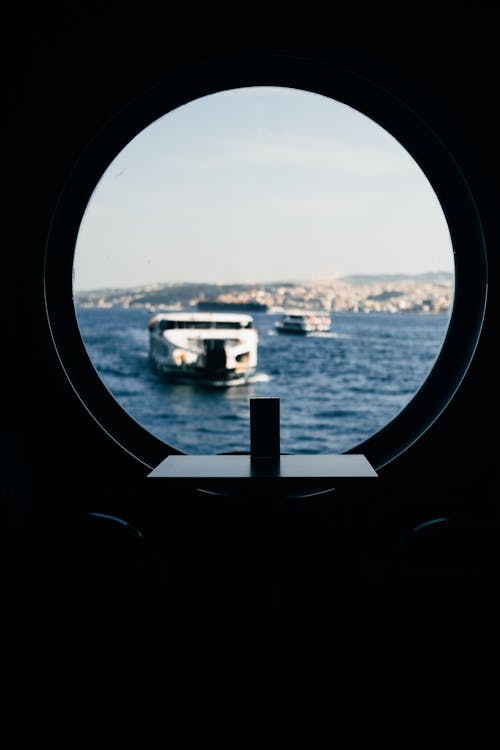 Ilmainen kuvapankkikuva tunnisteilla ikkunanäkymä, laivat, liikennejärjestelmä