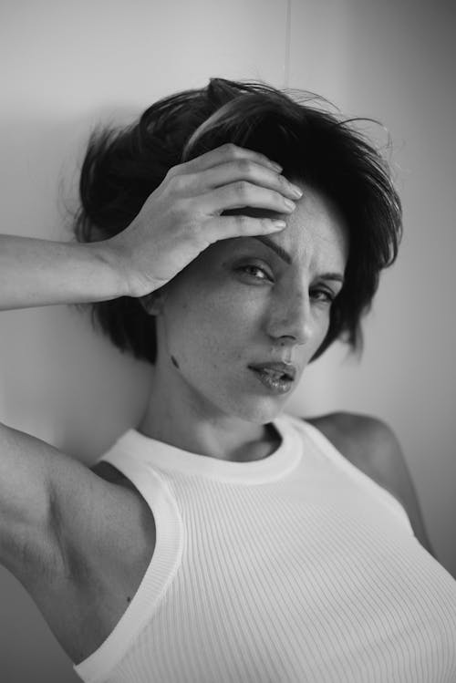 Free Portrait of Woman with Short Hair  Stock Photo