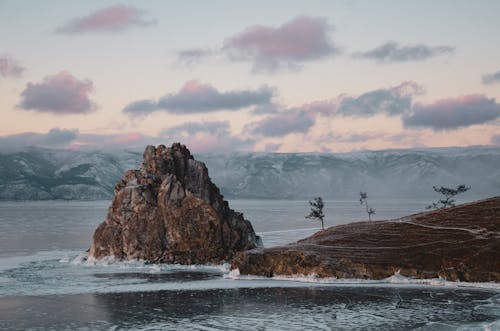 Cloud Secrets: How to Tell When Frost or Snow Is Near