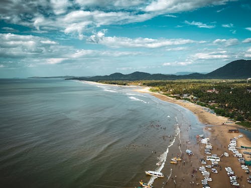 Безкоштовне стокове фото на тему «гірські хребти, море, морський пейзаж»