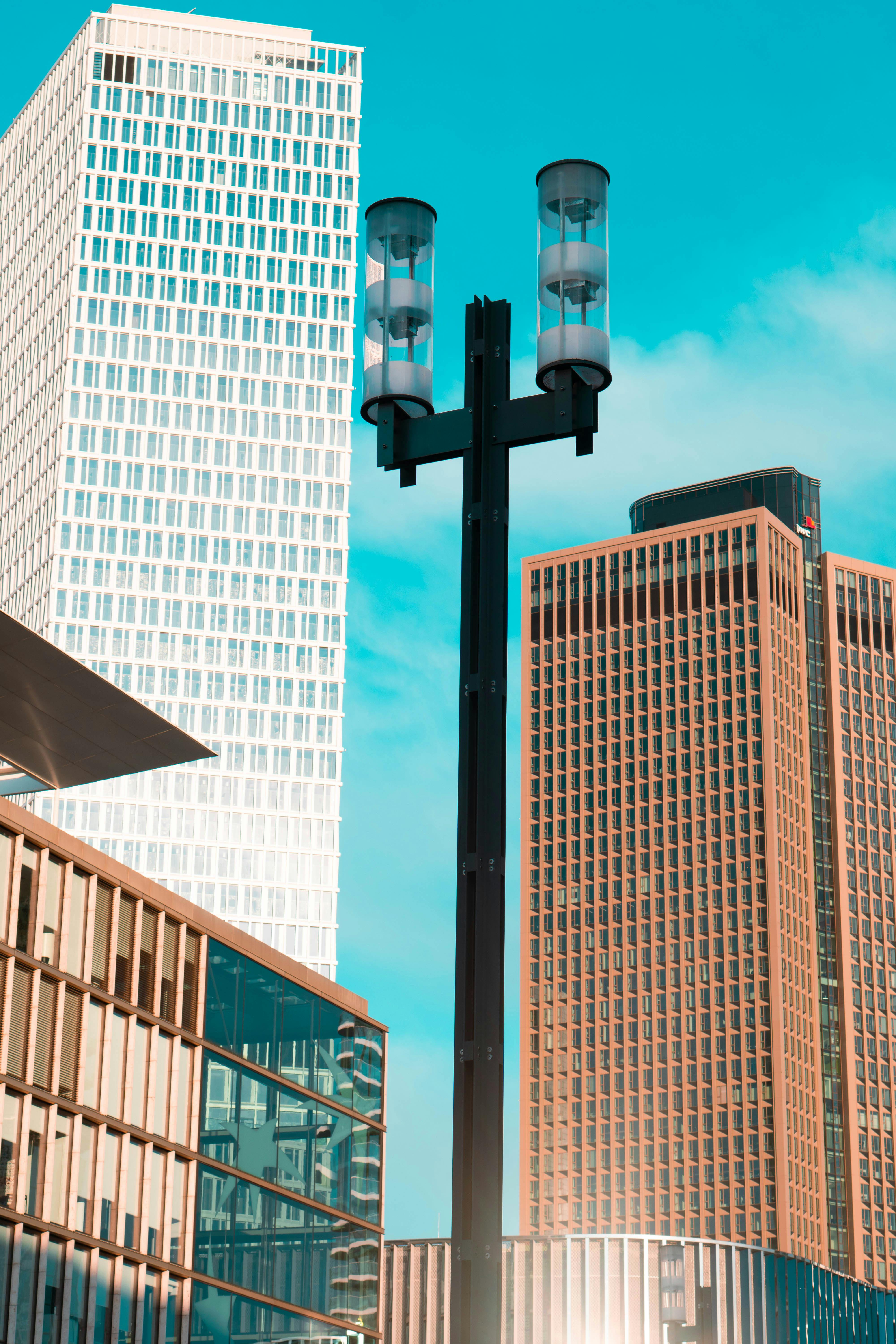 Photo of a Street Light Near a Building · Free Stock Photo