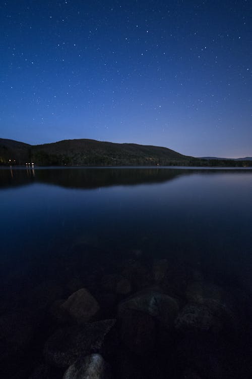 akşam karanlığı, dağ, doğa içeren Ücretsiz stok fotoğraf