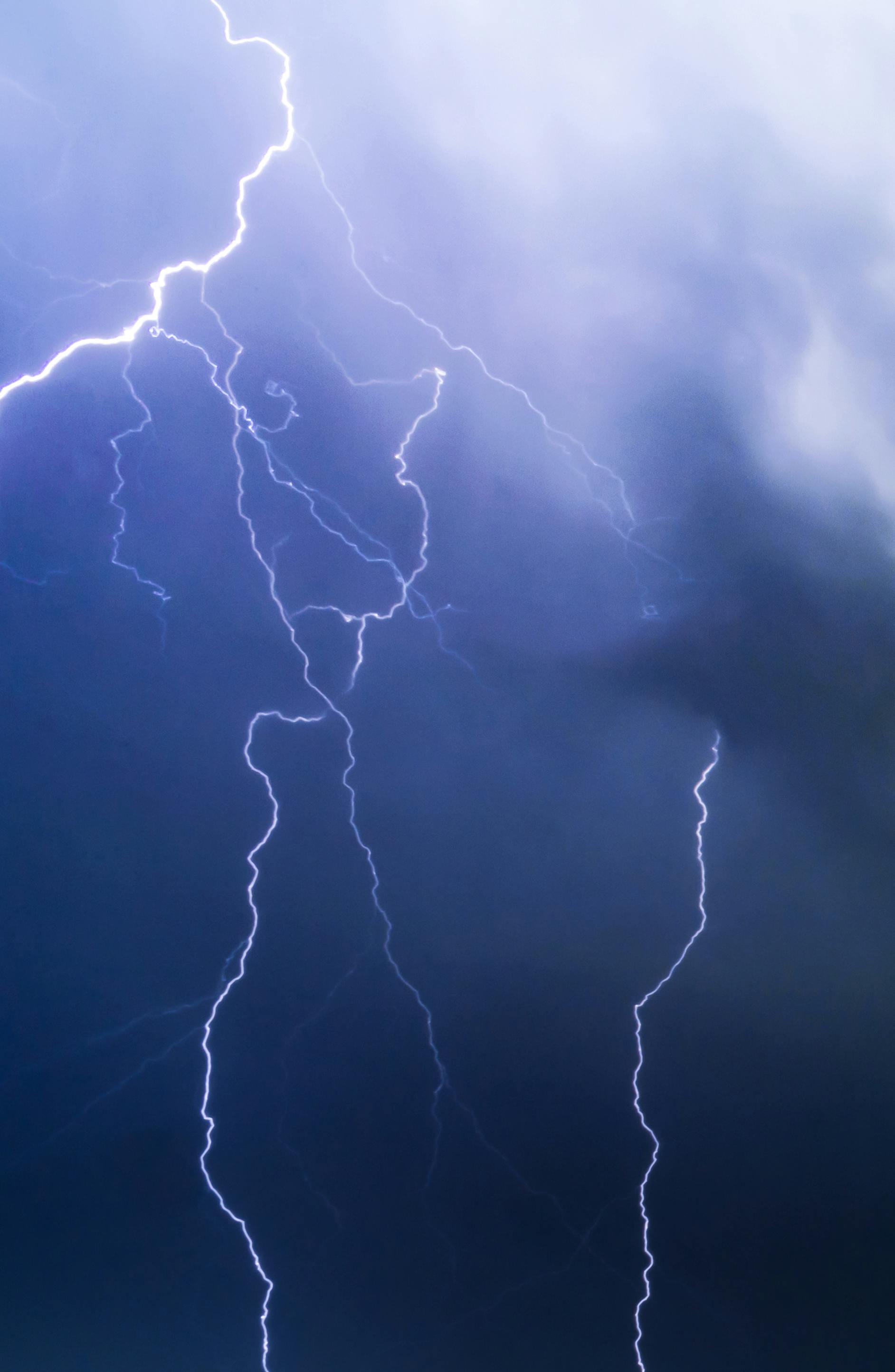 Lightning On Night Sky · Free Stock Photo