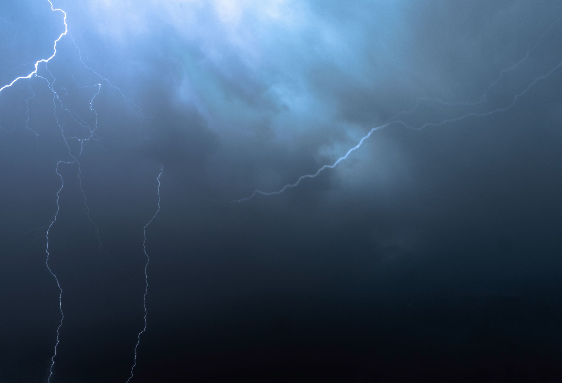 Onweer: apparaten beschermen of niet?