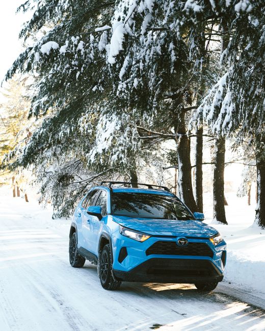 Safety First: comprehensive Features and Ratings of the Toyota RAV4