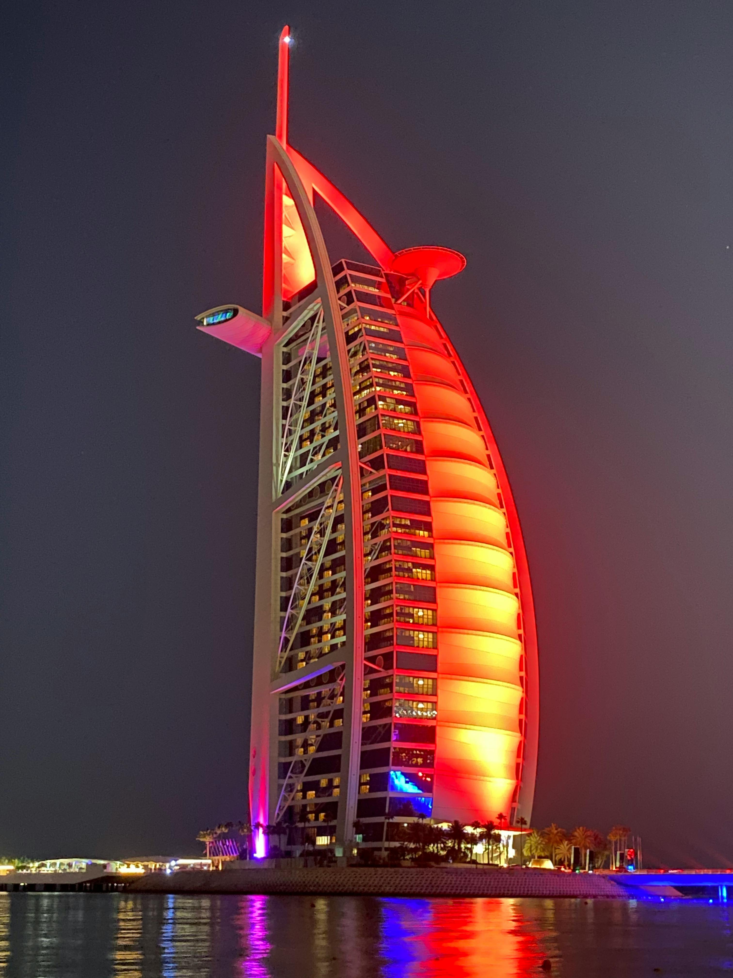 Burj Al Arab during Nighttime · Free Stock Photo