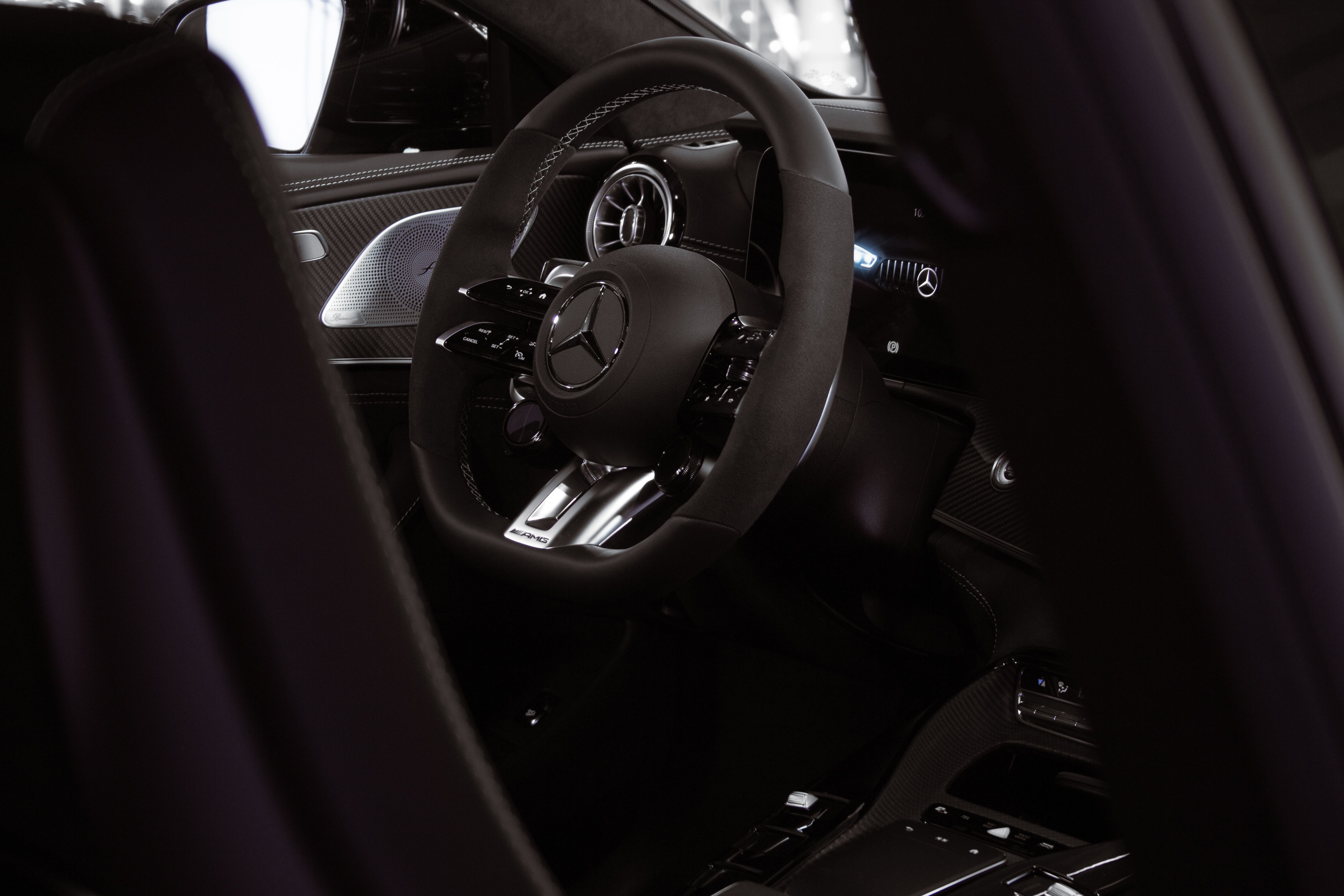 Intérieur de voiture avec volant