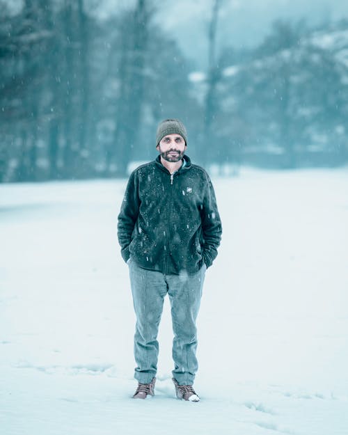 Foto profissional grátis de coberto de neve, com frio, homem
