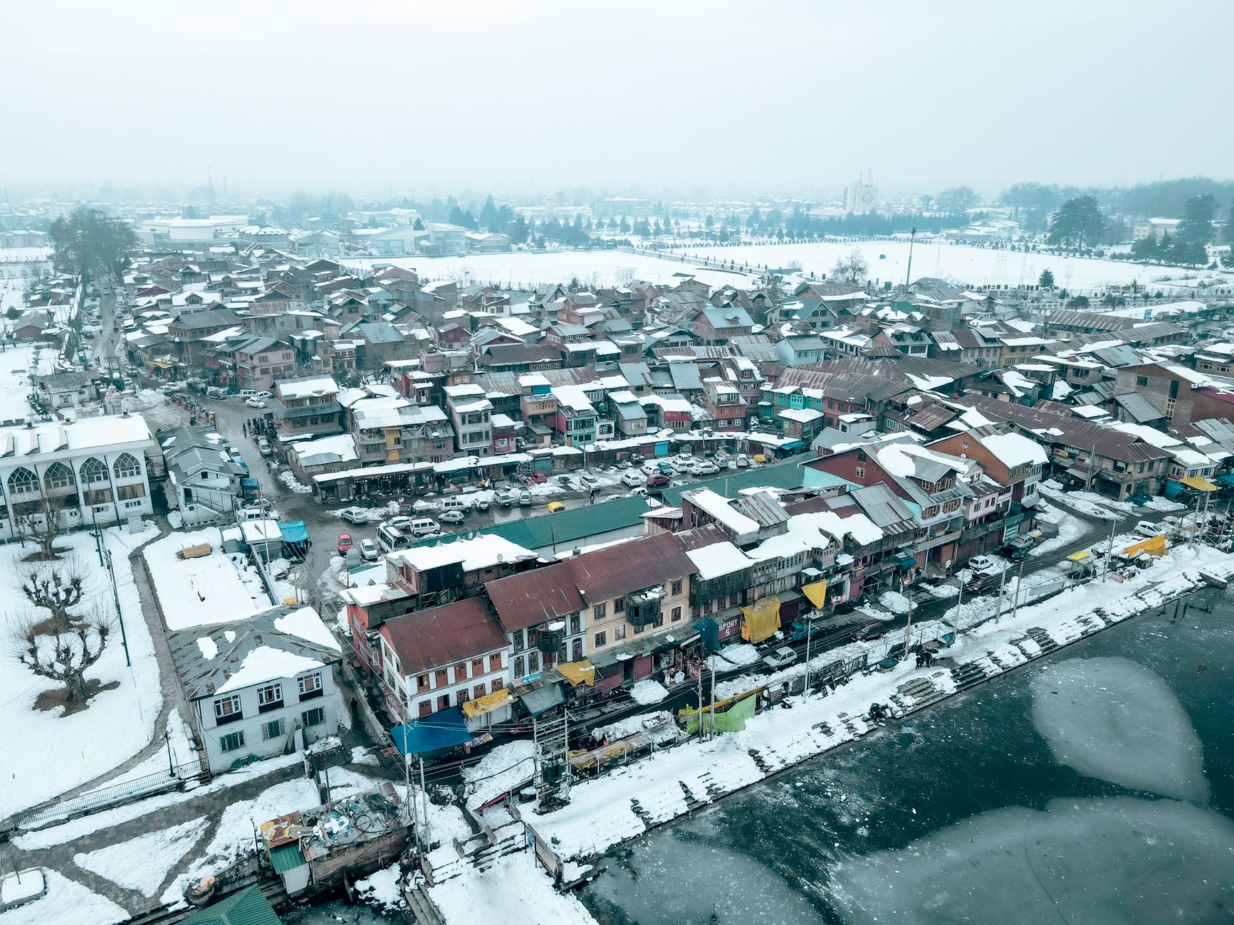Srinagar travel and vehicle rental photo 1