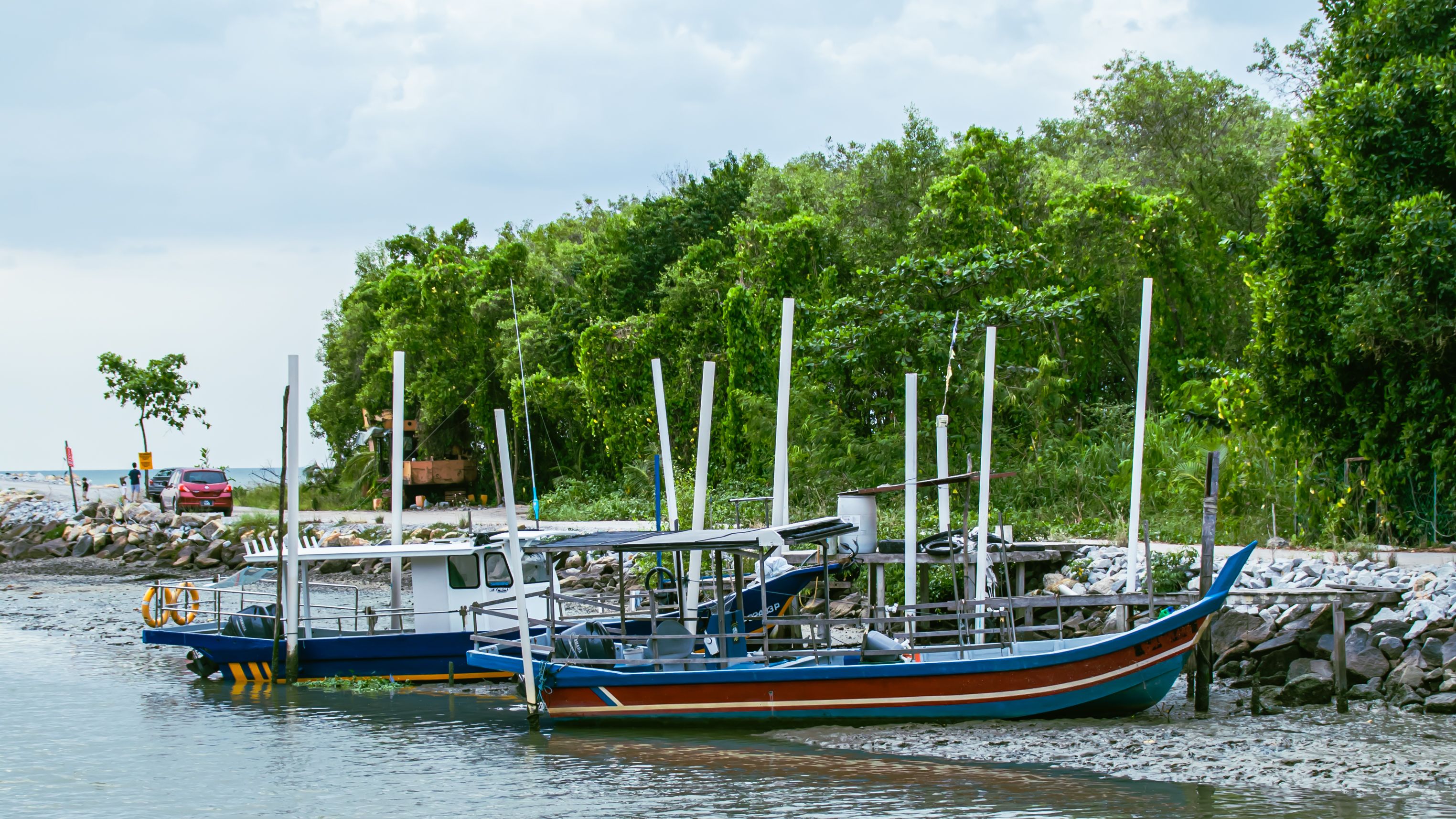 The 8 Best Day Trips From Singapore for Beaches, Islands, and Cross-Border Adventures