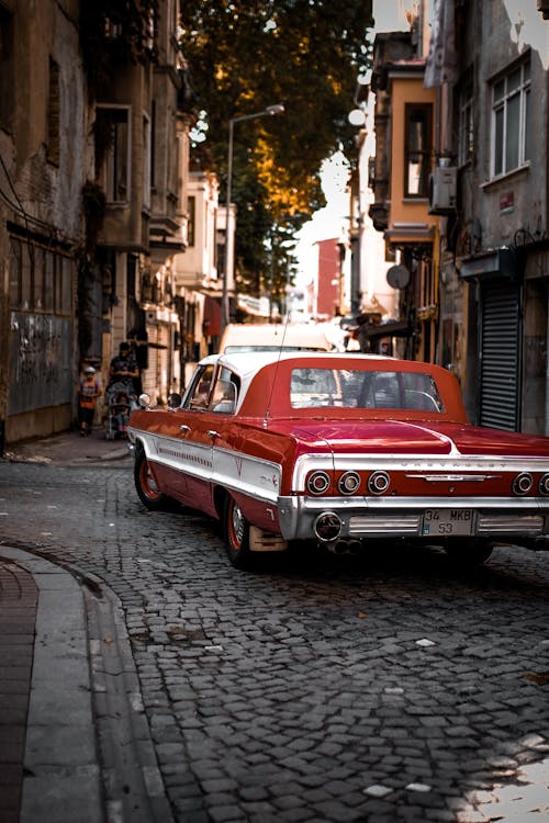 빨간 차, 쉐보레, 임팔라의 무료 스톡 사진