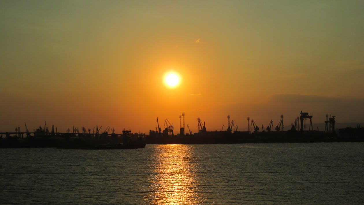 Gratis Immagine gratuita di mare, sole, tramonto Foto a disposizione