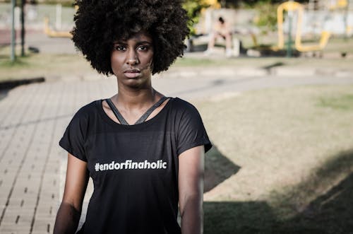 Foto d'estoc gratuïta de a l'aire lliure, afro, cabell