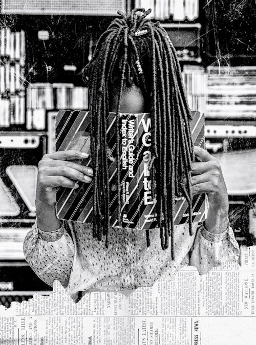 Foto stok gratis Afrika, Book, hitam & putih