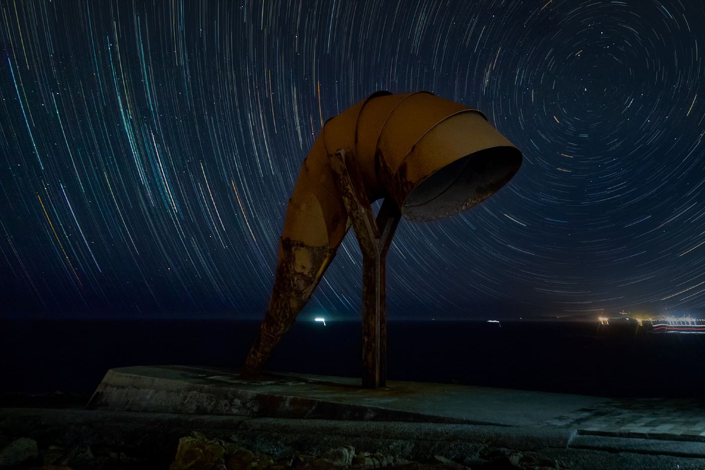 Telescópio observando estrelas