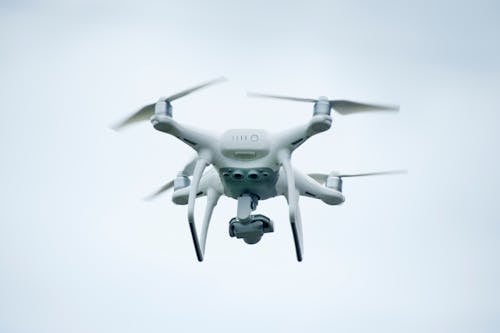 Gratis Drone Quadcopter Putih Foto Stok