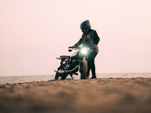 Fotobanka s bezplatnými fotkami na tému bicykel, motocykel, motocyklista