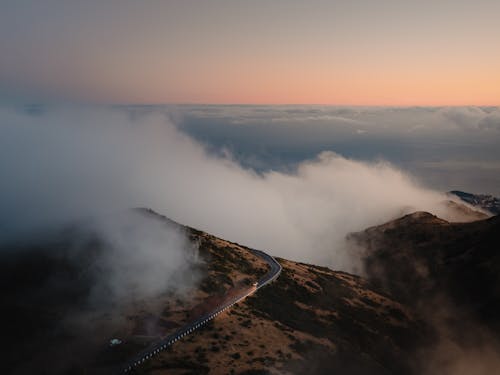 dağ, doğa, drone çekimi içeren Ücretsiz stok fotoğraf