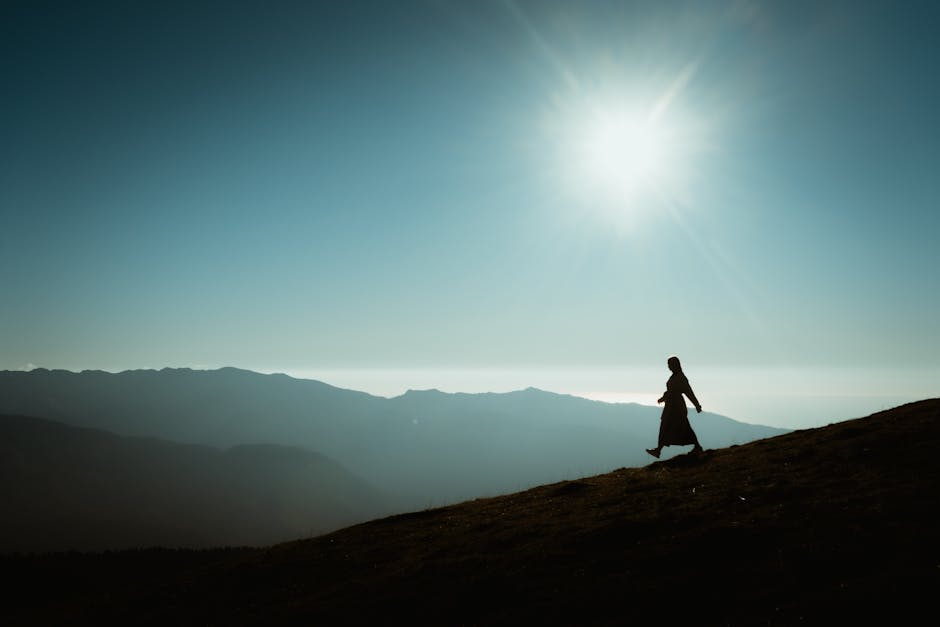 A person walking towards a bright, open future, symbolizing recovery and new beginnings - 90 day inpatient rehab programs near me new A person walking towards a bright, open future, symbolizing recovery and new beginnings - 90 day inpatient rehab programs near me new