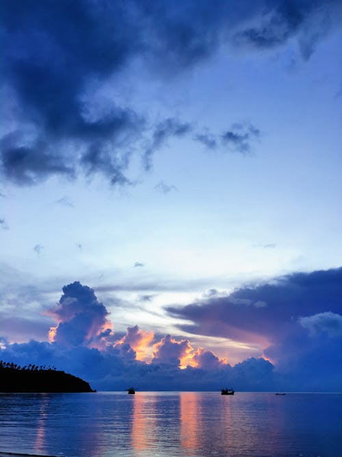 Free Scenic View of the Sea during Sunset Stock Photo