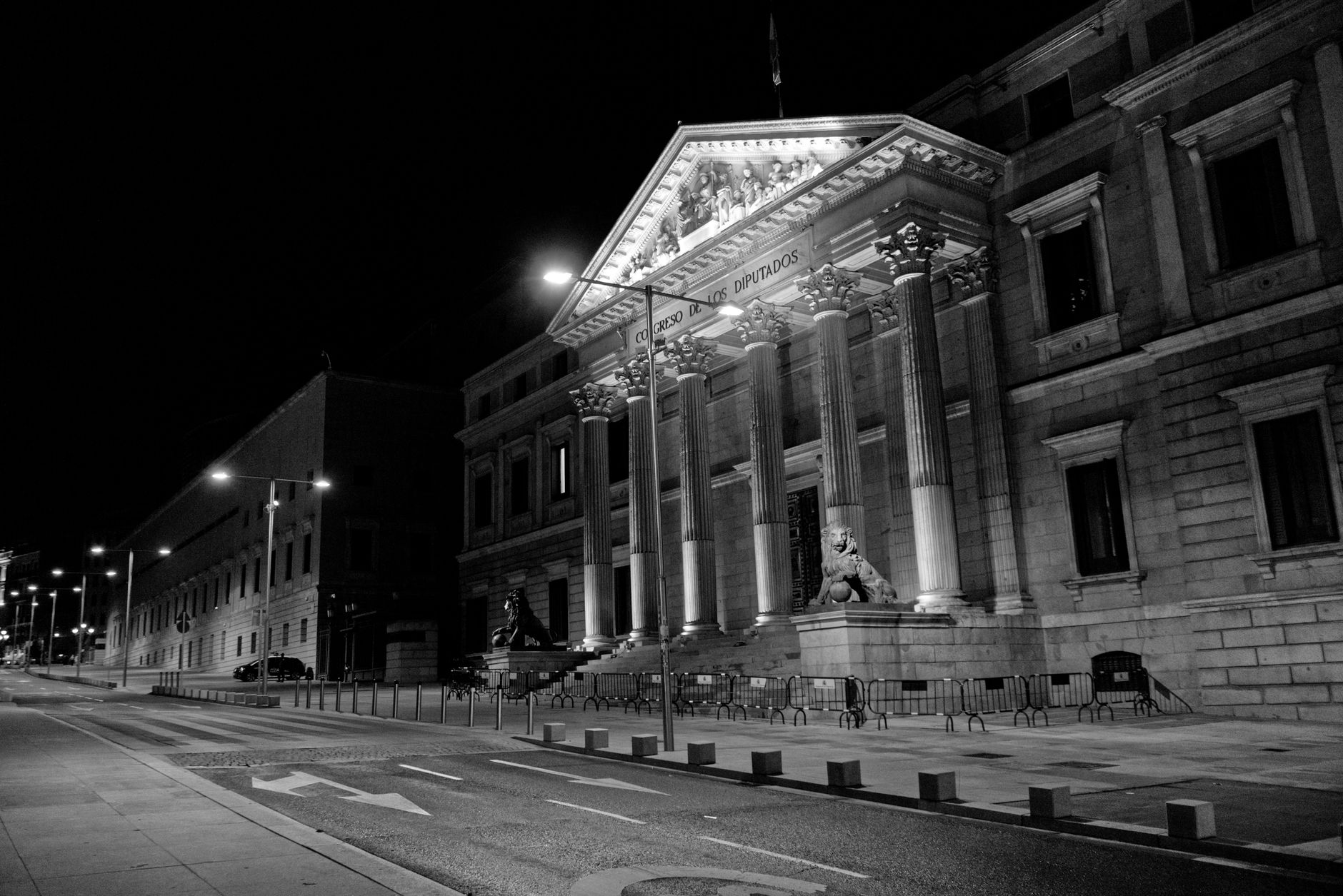 Spaans parlementsgebouw in Madrid, politieke zetel van de PSOE-regering onder premier Sánchez.