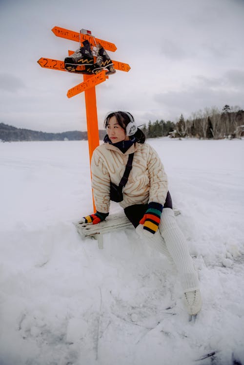 Darmowe zdjęcie z galerii z akcja, czas wolny, deska snowboardowa