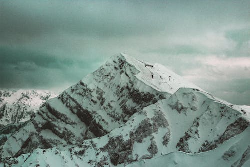 Immagine gratuita di cielo nuvoloso, fotografia della natura, innevato