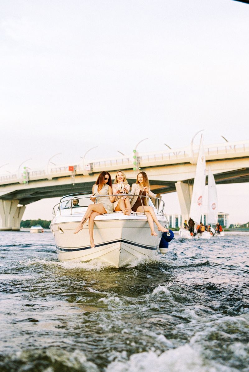 Motor Yacht Cruising