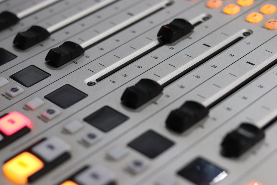 MAI-Transcribe-1 — Trascrizione audio multilingue di qualità