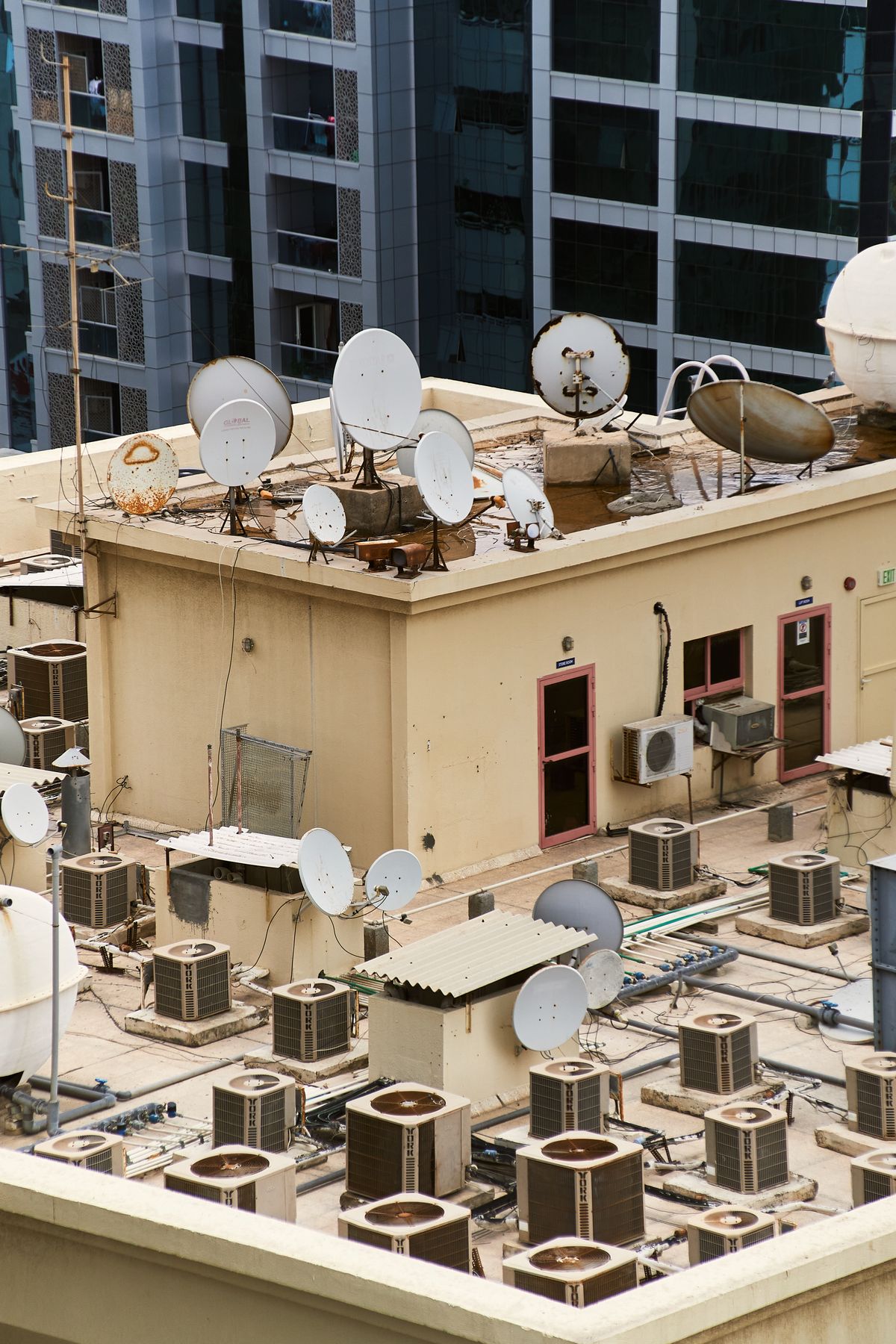 Commercial rooftop HVAC equipment serving a multi zone building