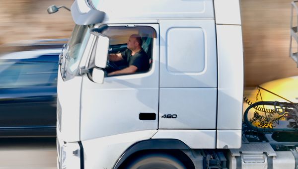 Własna baza transportowa