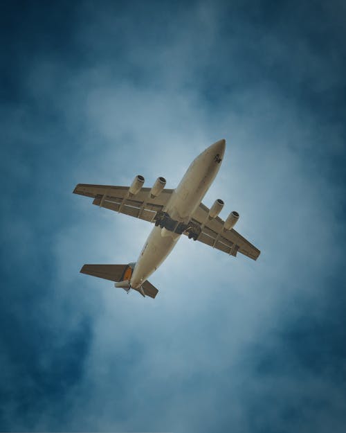 Foto d'estoc gratuïta de avió, cel blau, mode de transport