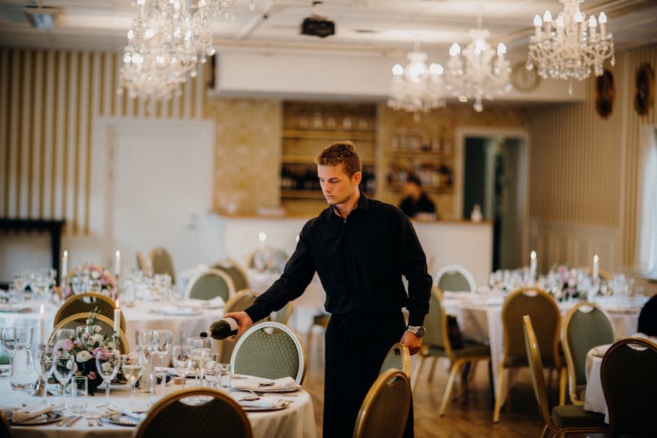 خدمة تأجير الكراسي والطاولات في الرياض من ركن القمر للحفلات – فخامة وتميّز - نصائح لإختيار الكراسي والطاولات المناسبة للحفلات